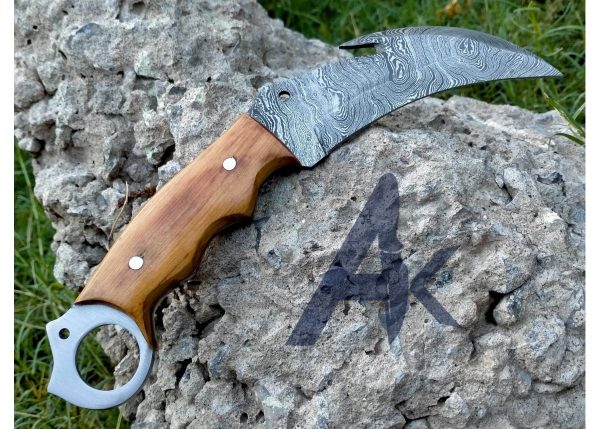 KARAMBIT HUNTING KNIFE