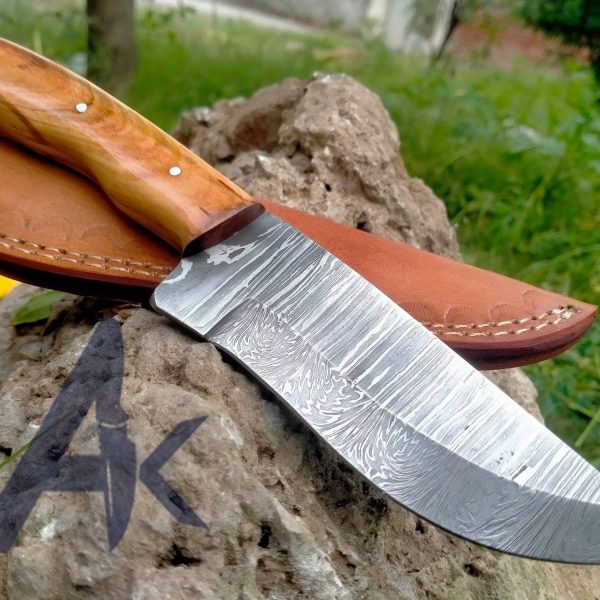 SKINNER KNIFE