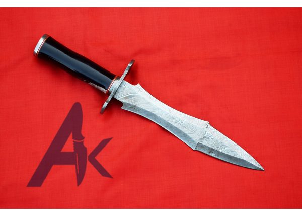 OUTDOOR HUNTING DAGGER KNIFE
